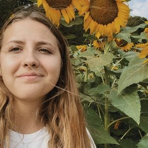 Meet your Posher, Chloe